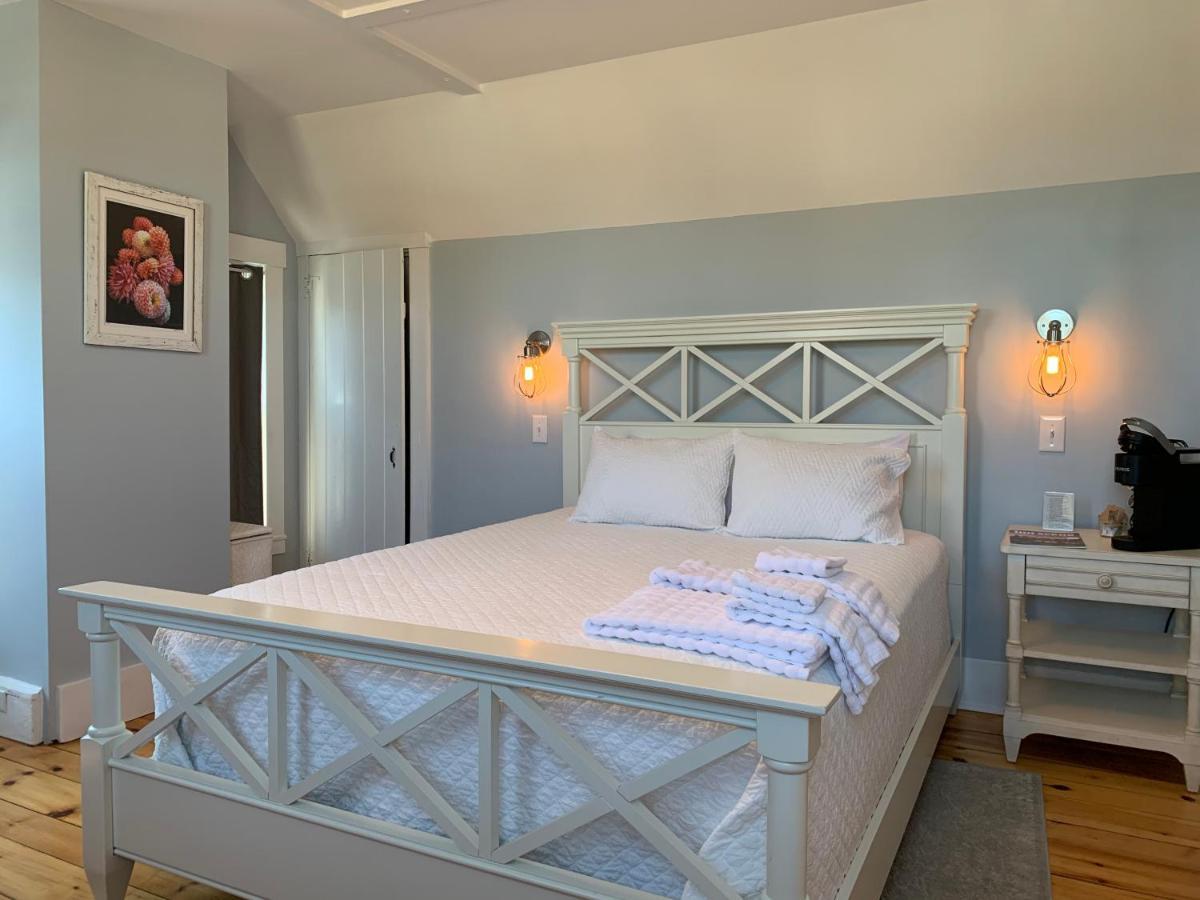 Sea Street Inn Гианнис Порт Экстерьер фото