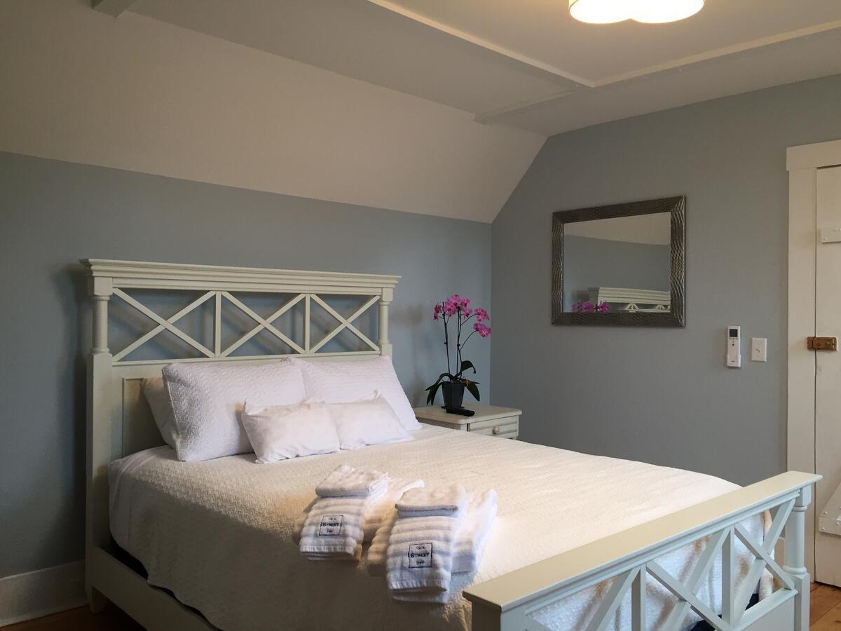 Sea Street Inn Гианнис Порт Экстерьер фото